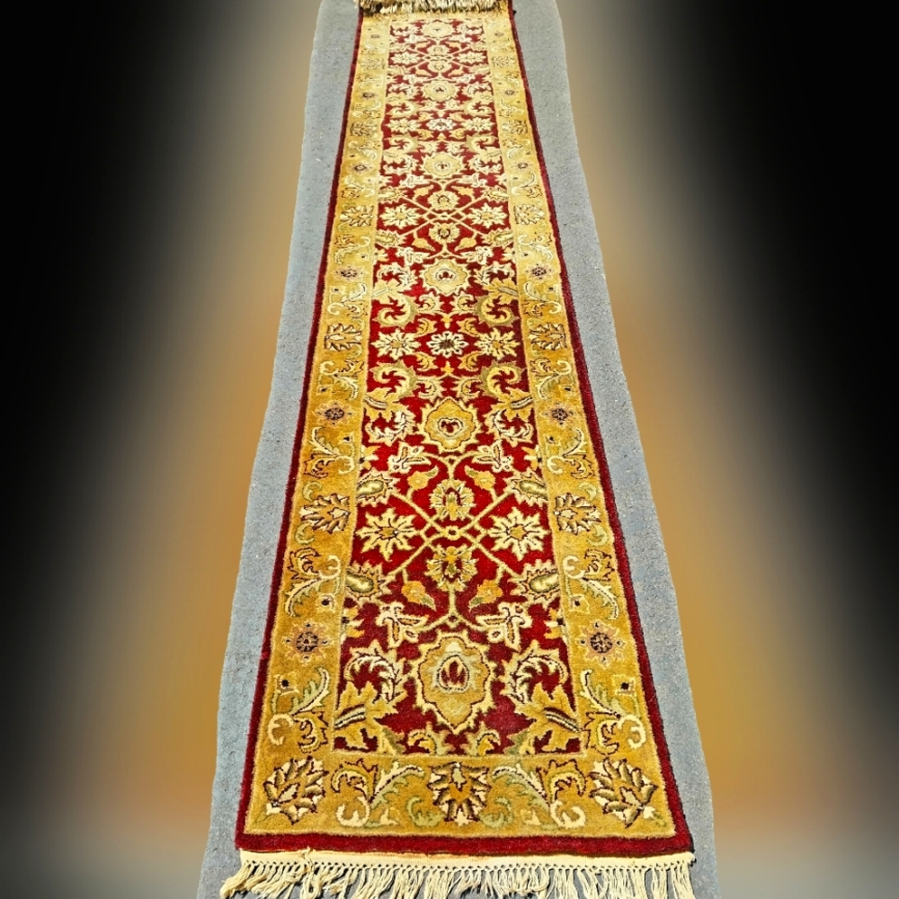 Safavieh Wool Runner